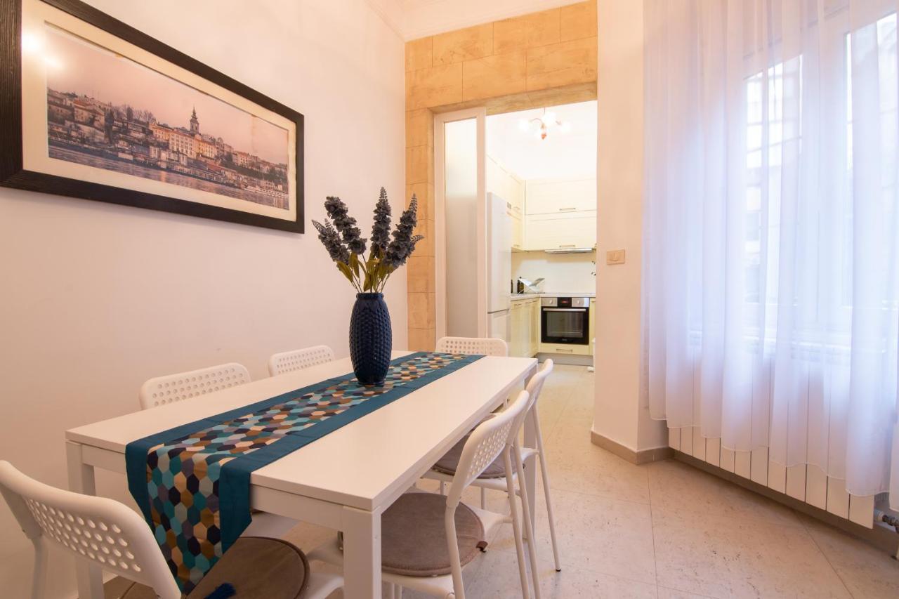 Sweet House Republic Appartement Belgrado Buitenkant foto